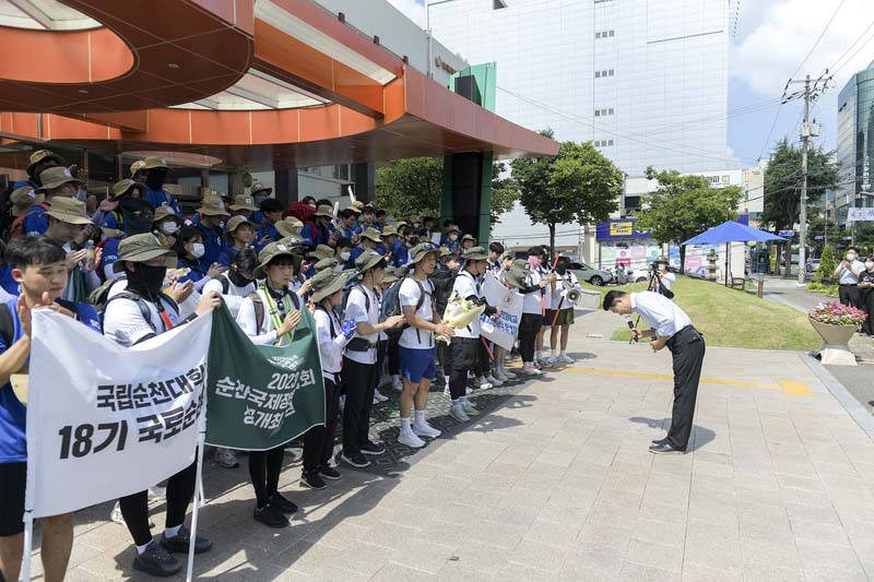 1. 순천대학교 학생 정원박람회 홍보 플로깅.jpg 이미지입니다.